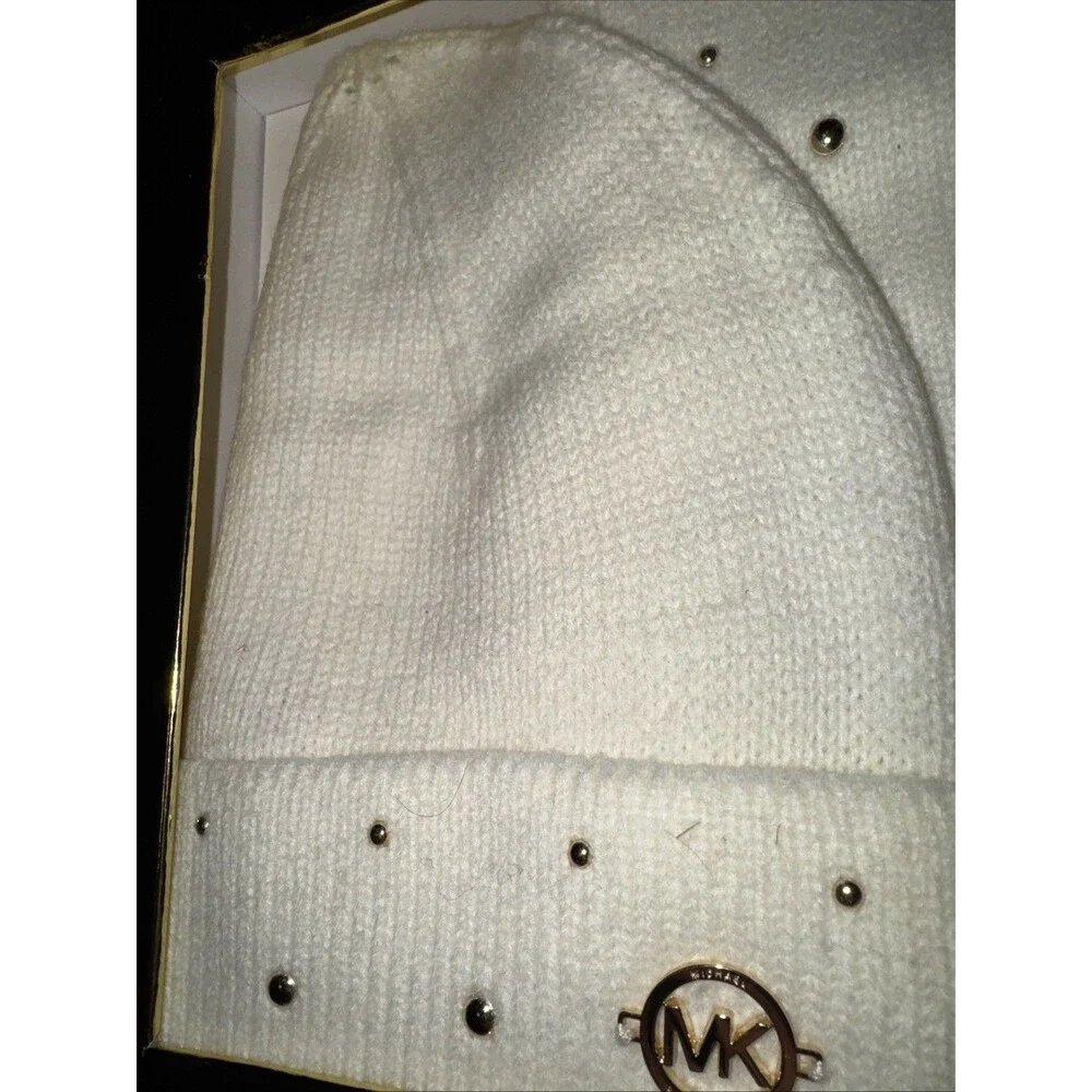 $98 MICHAEL KORS WOMEN CLASSIC RIB SCARF HAT GIFT SET Off WHITE COLOR GOLD DOTS